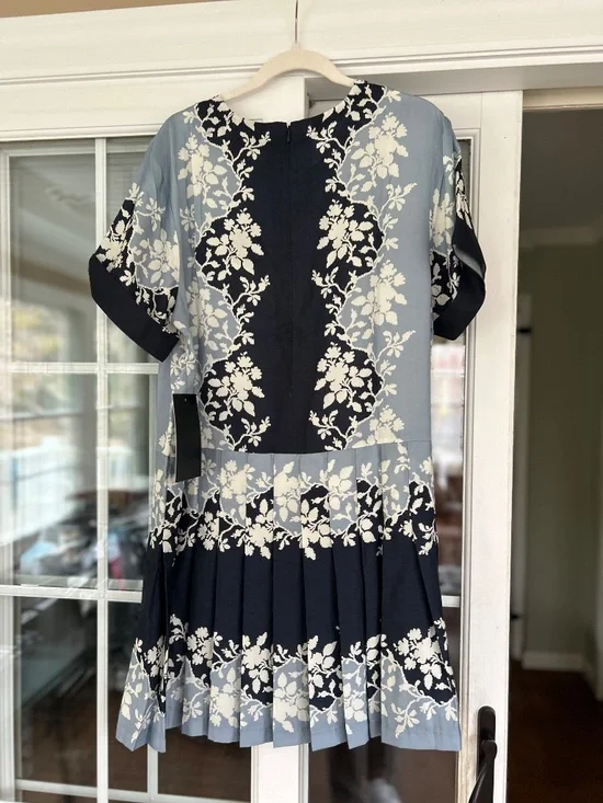 NWT Tuckernuck Blue Fog Pleated Liza Dress Floral XXL Tencel Lightweight Spring - Picture 5 of 11